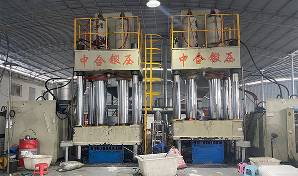 1000噸四柱液壓機（復(fù)合材料模壓、陶瓷粉末成型）