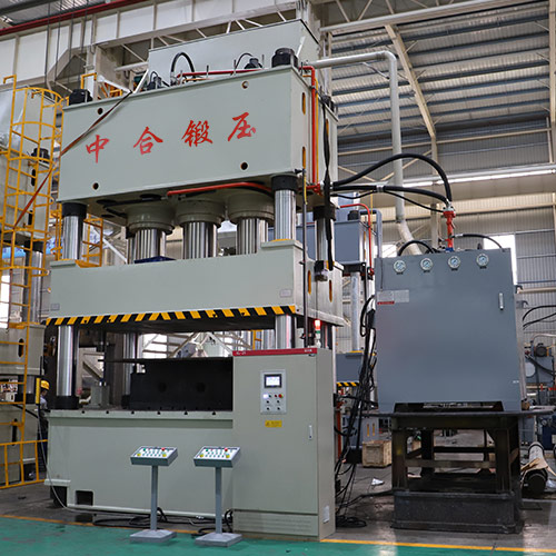 1500噸三梁四柱液壓機