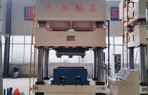 1600噸木屑托盤(pán)成型液壓機(jī)多少錢(qián)？