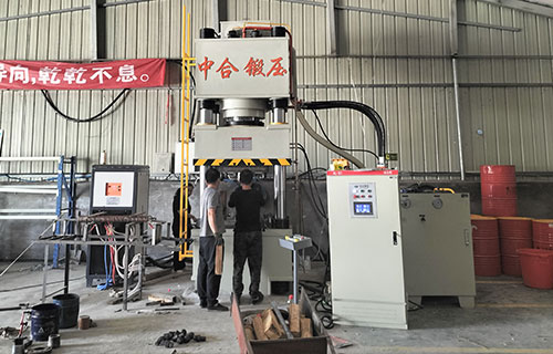 如何選擇適合的500噸四柱液壓機？