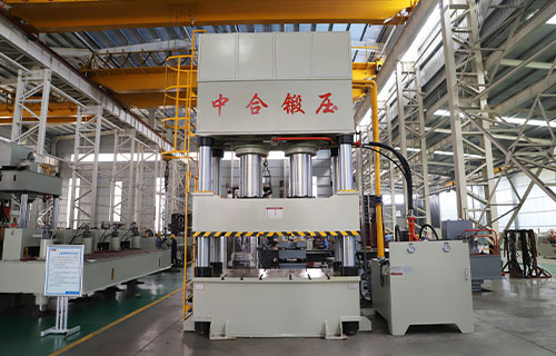 如何選擇可靠的1000噸四柱液壓機(jī)廠家？